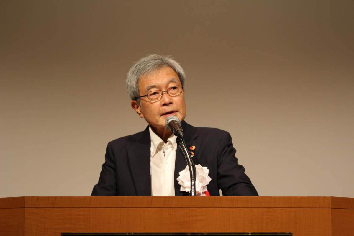 髙橋会長理事によるあいさつ